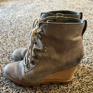 Sorel wedged lace up boot